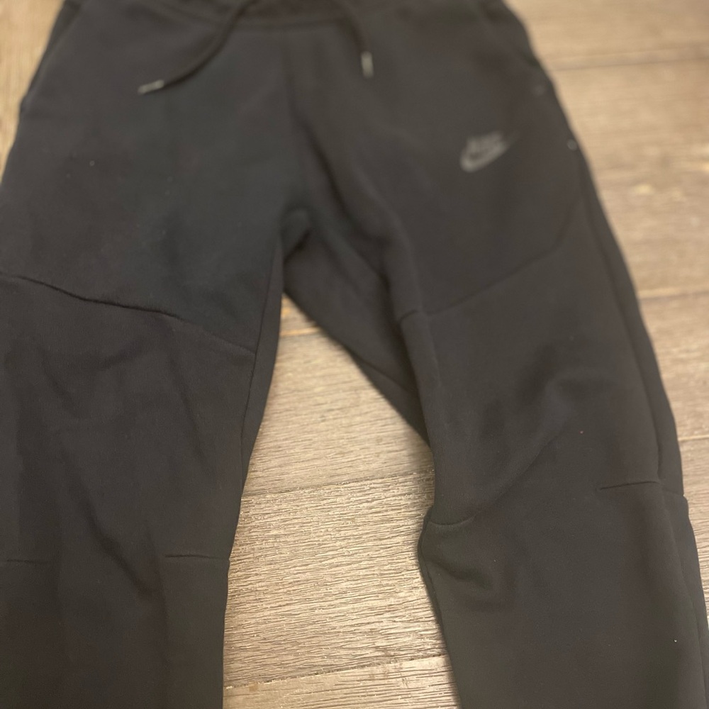 Nike Tech Kids Black Sweatpants